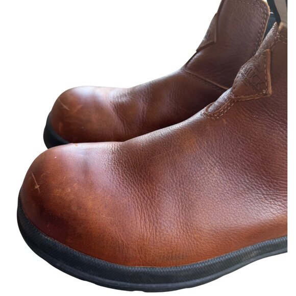 Muck Boots Men's Size 8 E Chore Farm Caramel Leather Waterproof Chelsea Boots - Picture 7 of 11